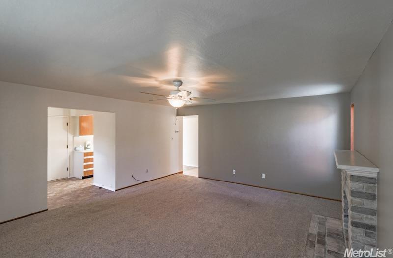 6643 Oakcrest Ave, Carmichael, CA 95608 photo 8