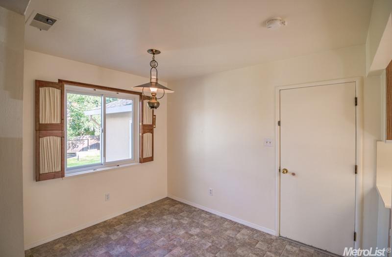 6643 Oakcrest Ave, Carmichael, CA 95608 photo 6