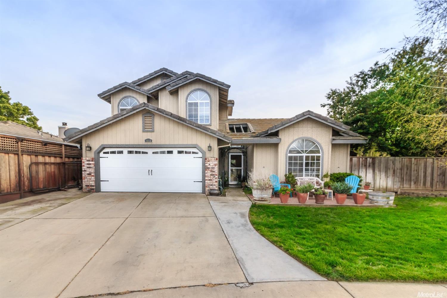 1812 Blueridge Ct, Modesto, CA 95351 photo 1