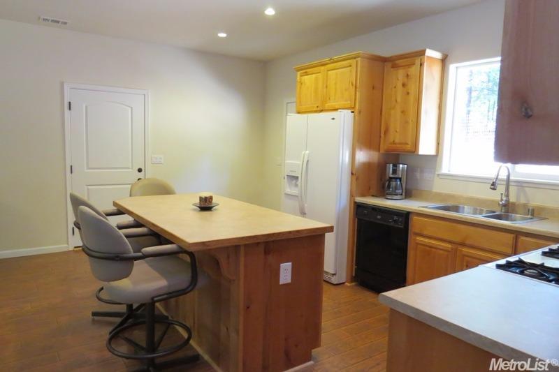 3721 Shoemaker Rd, Georgetown, CA 95634 photo 5