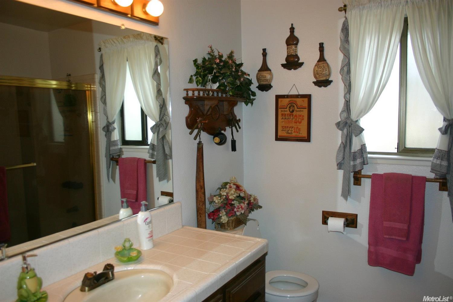 2008 Nadine Ave, Modesto, CA 95351 photo 8