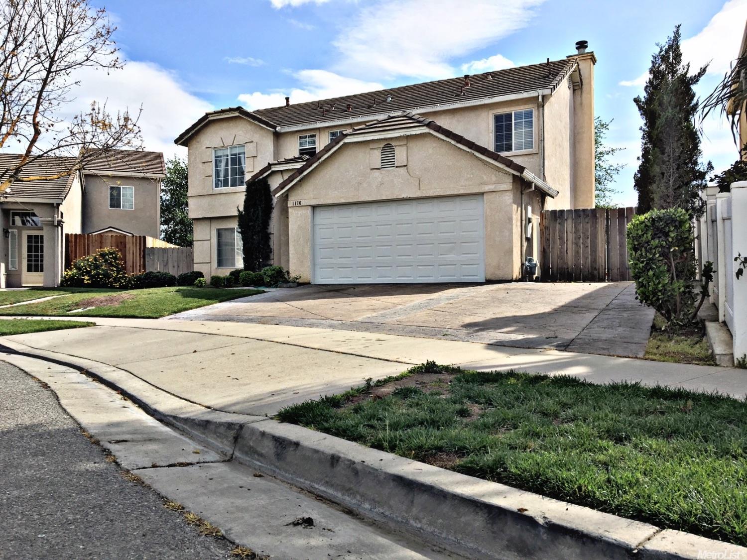 1176 Highlands Park Dr, Ceres, CA 95307 photo 1