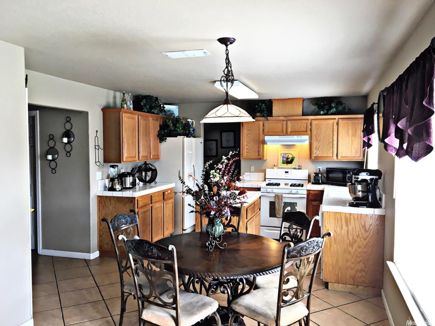 1176 Highlands Park Dr, Ceres, CA 95307 photo 10