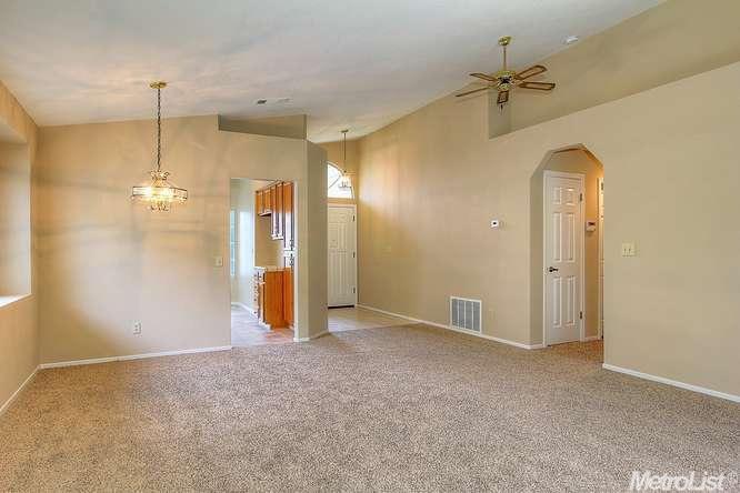 52 Phillip Ct, Tracy, CA 95376 photo 6
