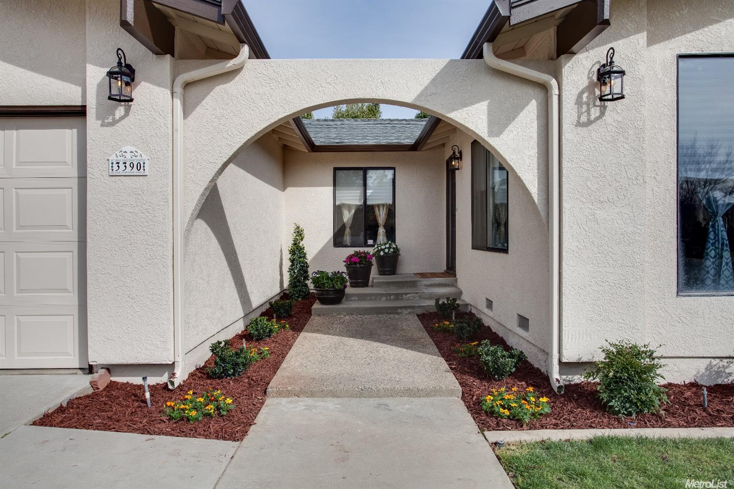 3390 Richard St, Turlock, CA 95382 photo 2