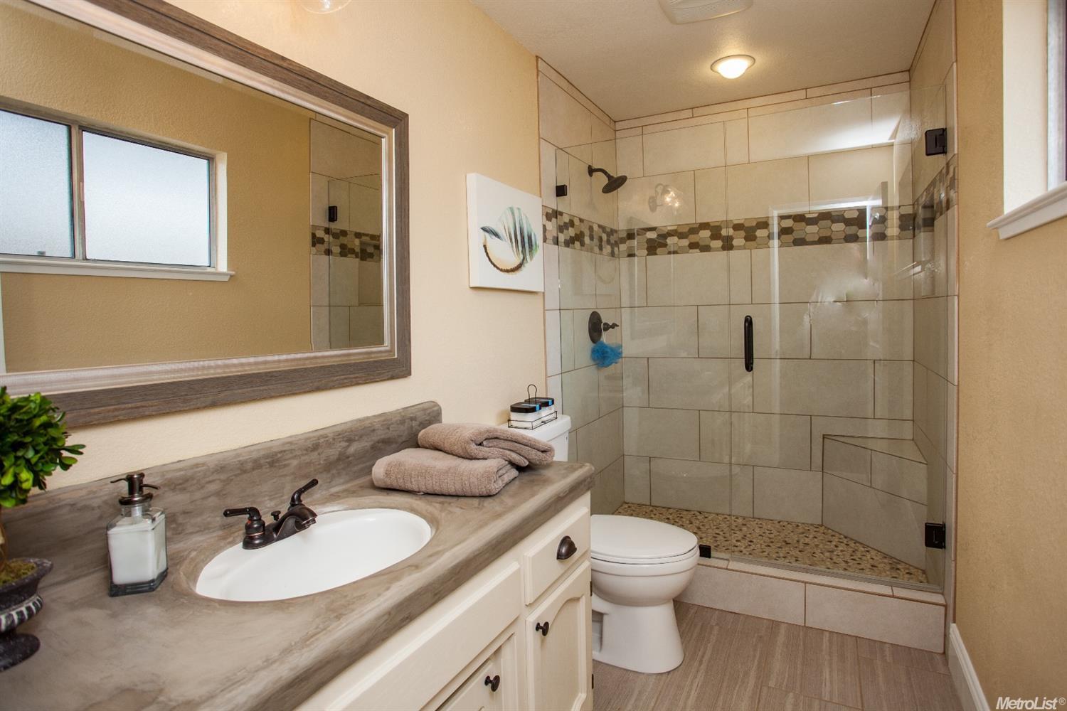 3390 Richard St, Turlock, CA 95382 photo 17