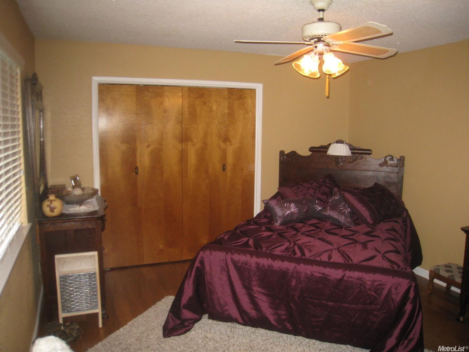 960 Gary St, Turlock, CA 95382 photo 10