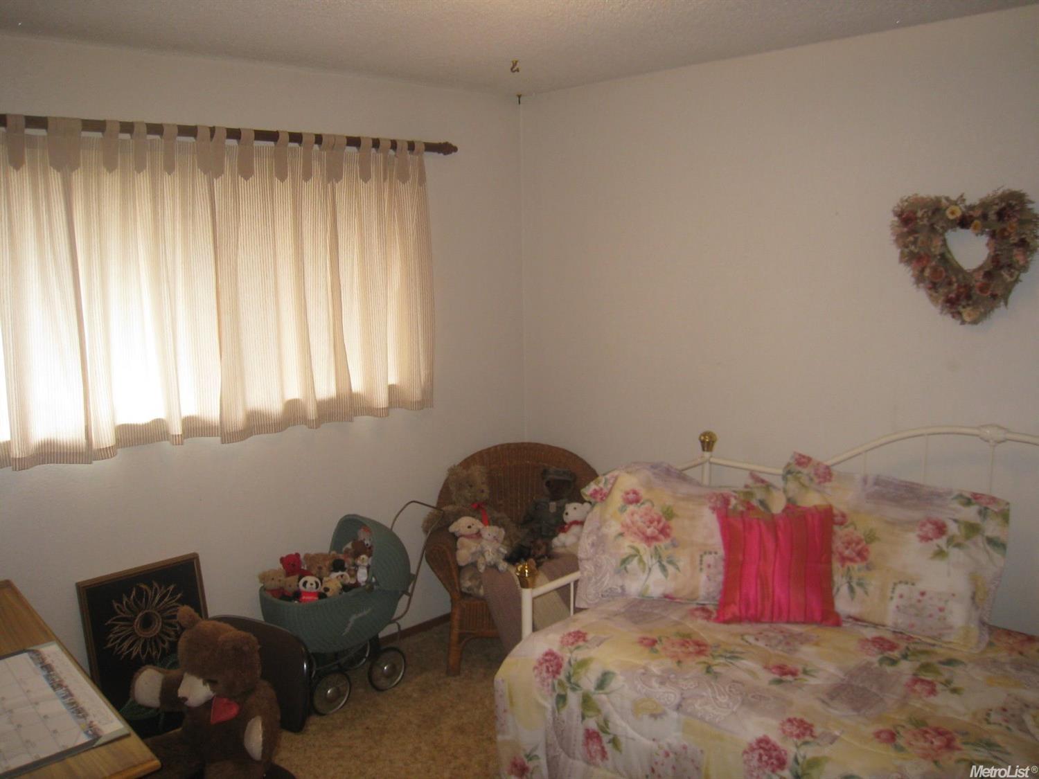 960 Gary St, Turlock, CA 95382 photo 12