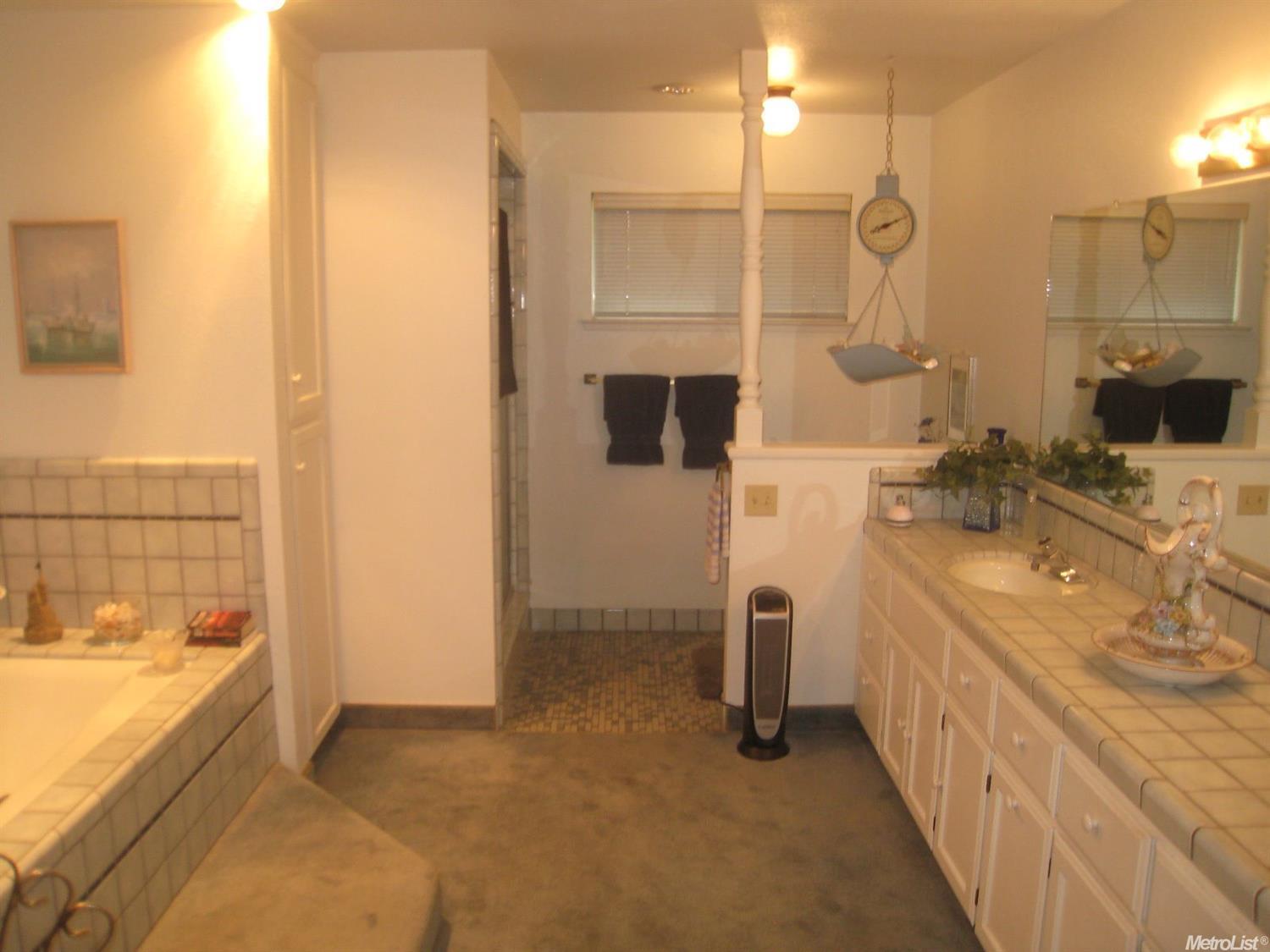 960 Gary St, Turlock, CA 95382 photo 9