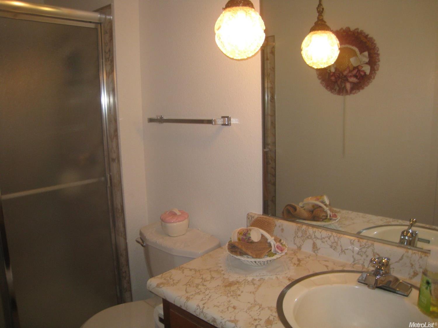 960 Gary St, Turlock, CA 95382 photo 11