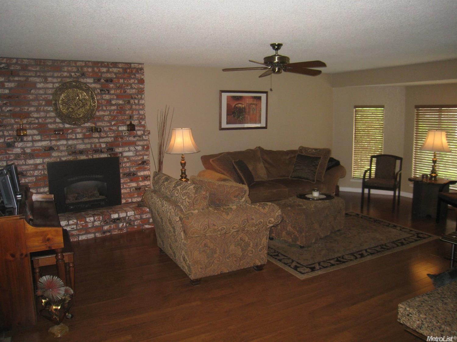 960 Gary St, Turlock, CA 95382 photo 5