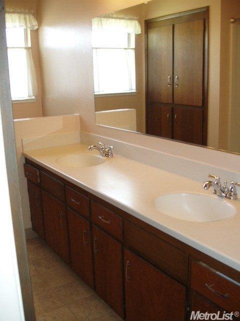 1250 Wallis Ave, Gustine, CA 95322 photo 12