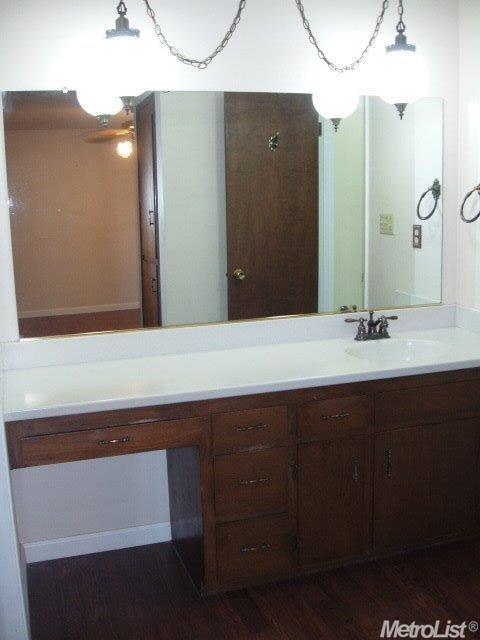 1250 Wallis Ave, Gustine, CA 95322 photo 11