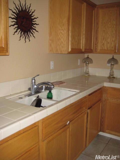 1109 Alamo Ave, Modesto, CA 95351 photo 4