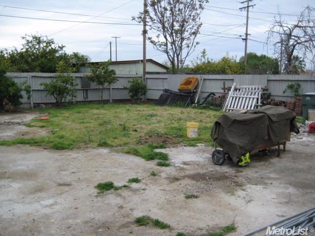 1109 Alamo Ave, Modesto, CA 95351 photo 7