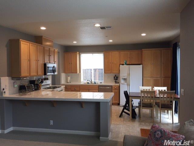 630 Snapdragon, Winters, CA 95694 photo 2