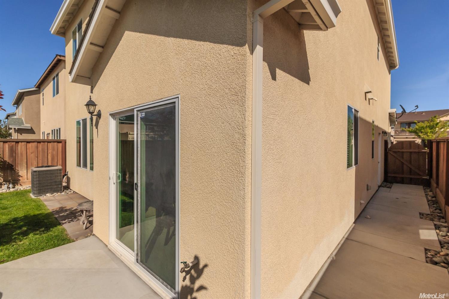 1453 Hearthsong Dr, Manteca, CA 95337 photo 24