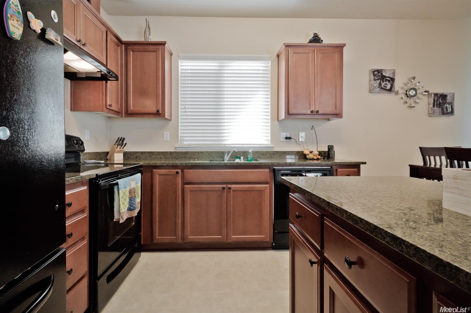 1453 Hearthsong Dr, Manteca, CA 95337 photo 7