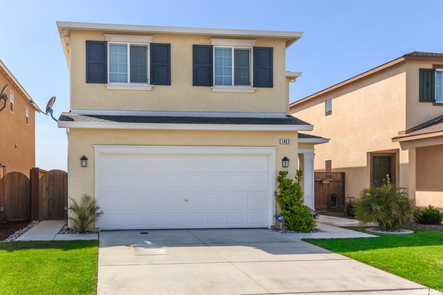 1453 Hearthsong Dr, Manteca, CA 95337 photo 2