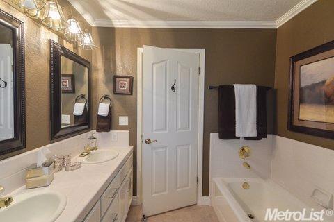 3916 Ruisdael Dr, Modesto, CA 95356 photo 15