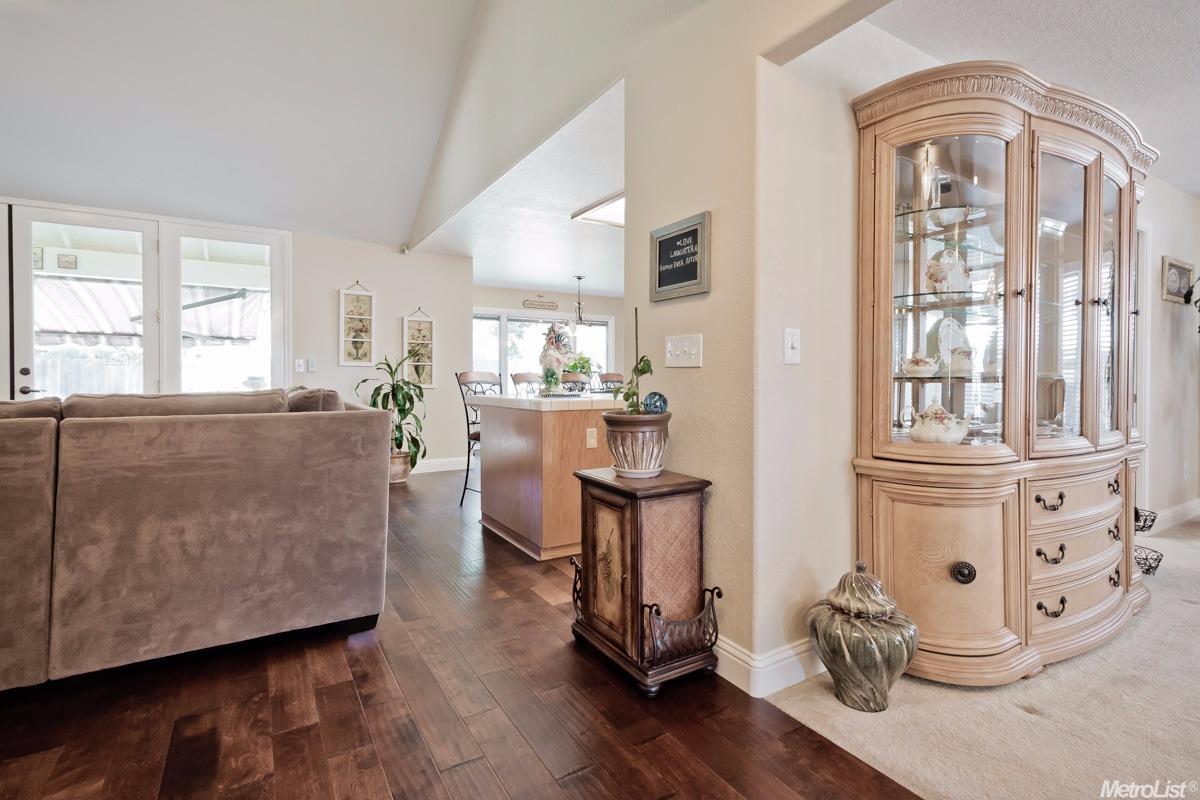 3205 Province Towne Ct, Modesto, CA 95355 photo 8