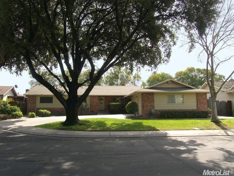 1920 Devonshire Ave, Modesto, CA 95355 photo 1