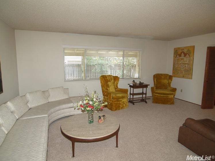 1920 Devonshire Ave, Modesto, CA 95355 photo 4