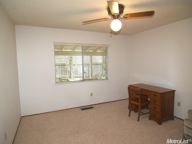 1920 Devonshire Ave, Modesto, CA 95355 photo 15