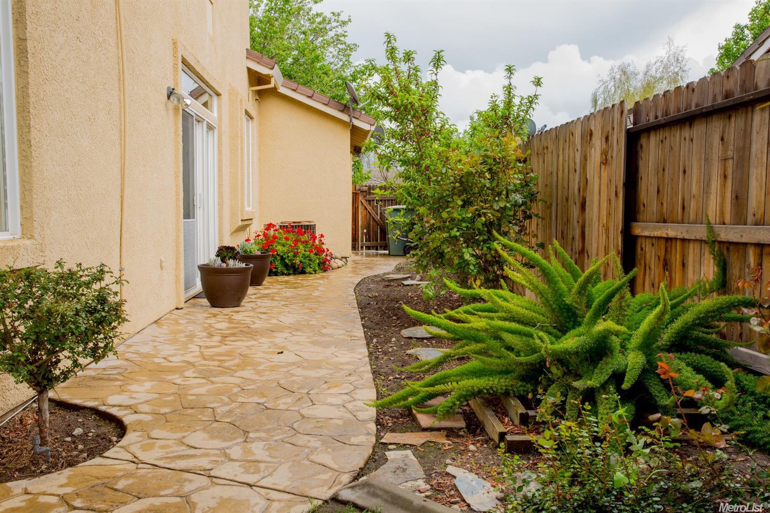 1237 Ness Ct, Ripon, CA 95366 photo 23