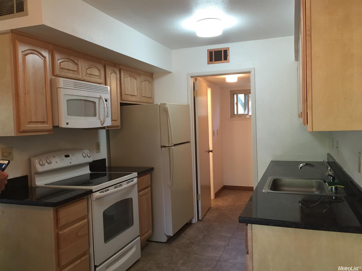3215 Bermuda Ave #5, Davis, CA 95616 photo 2