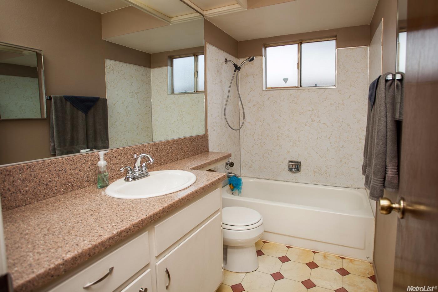 2217 Boothe Rd, Ceres, CA 95307 photo 7