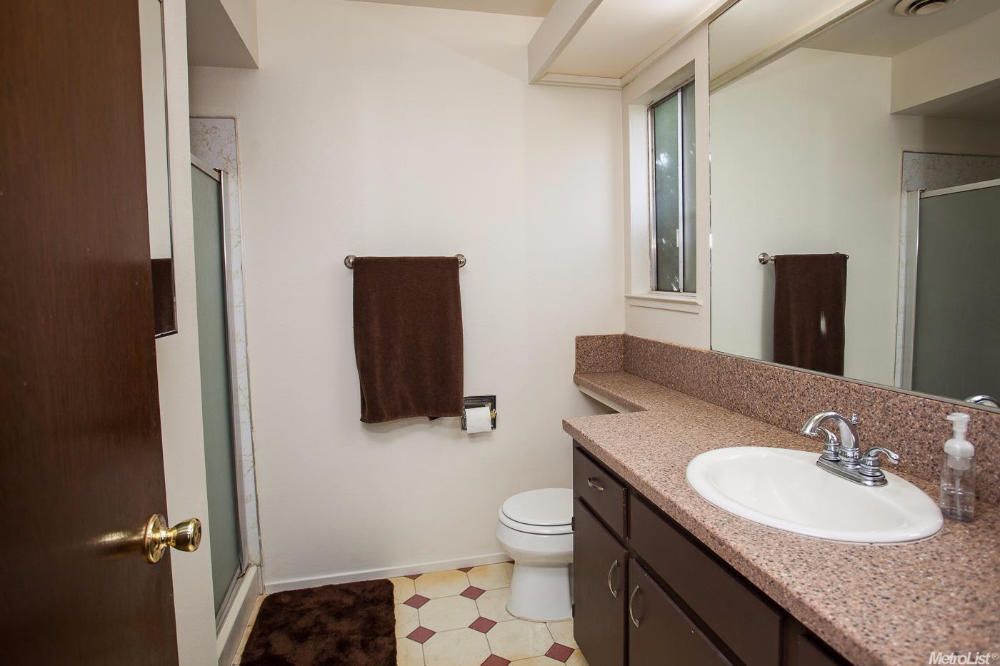 2217 Boothe Rd, Ceres, CA 95307 photo 9
