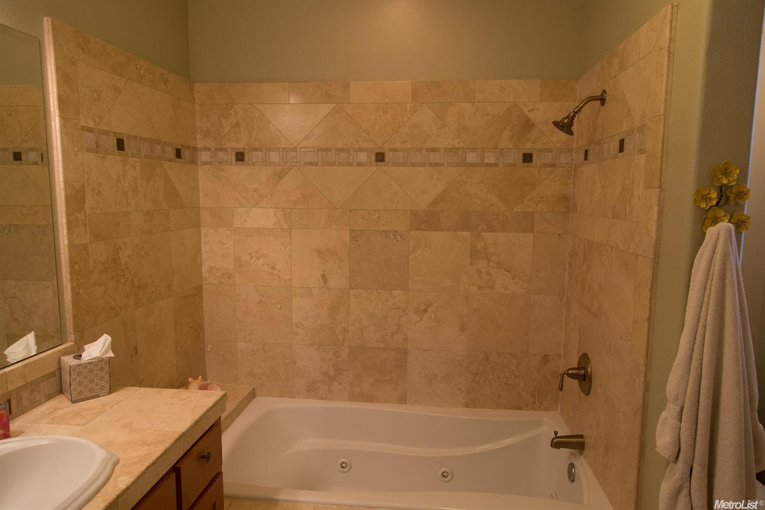 922 W 4th St, Ripon, CA 95366 photo 15