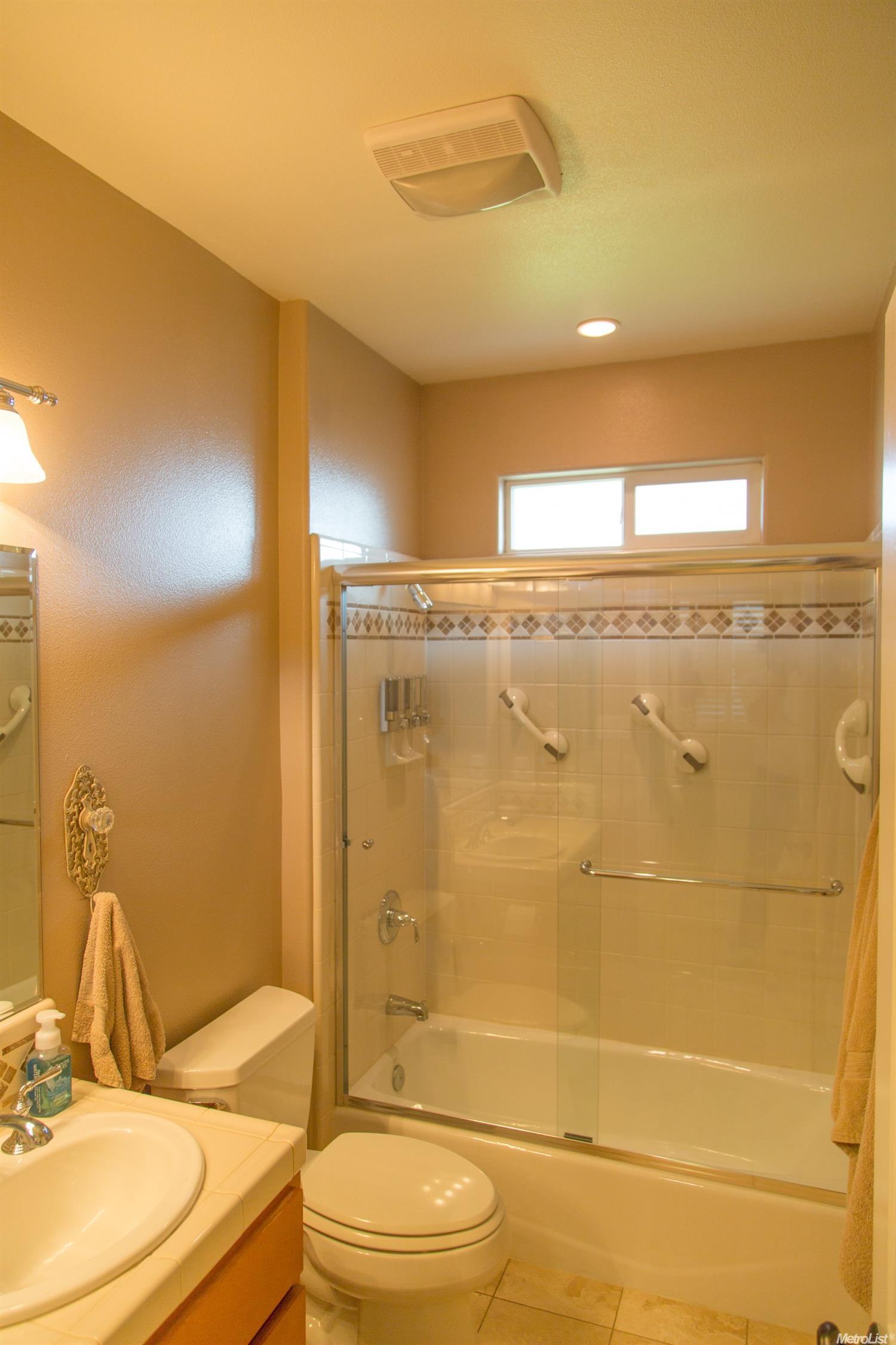 922 W 4th St, Ripon, CA 95366 photo 18