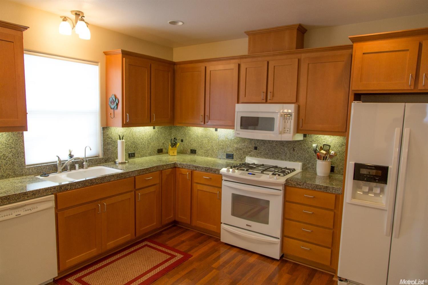 922 W 4th St, Ripon, CA 95366 photo 10