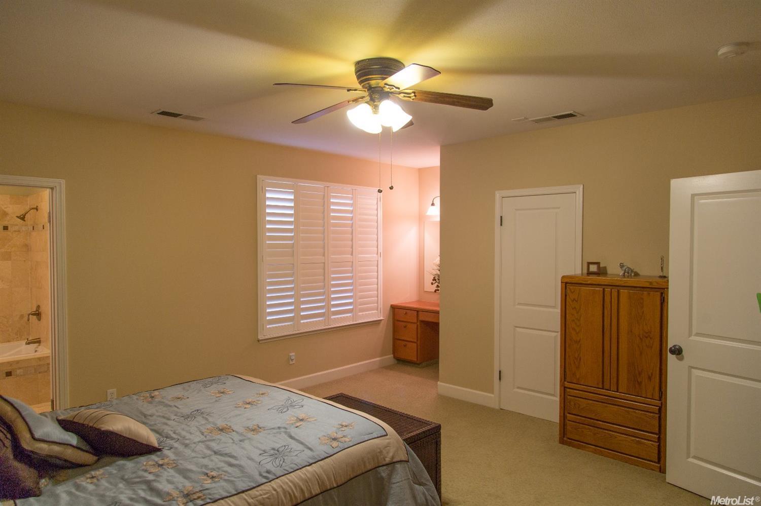 922 W 4th St, Ripon, CA 95366 photo 14
