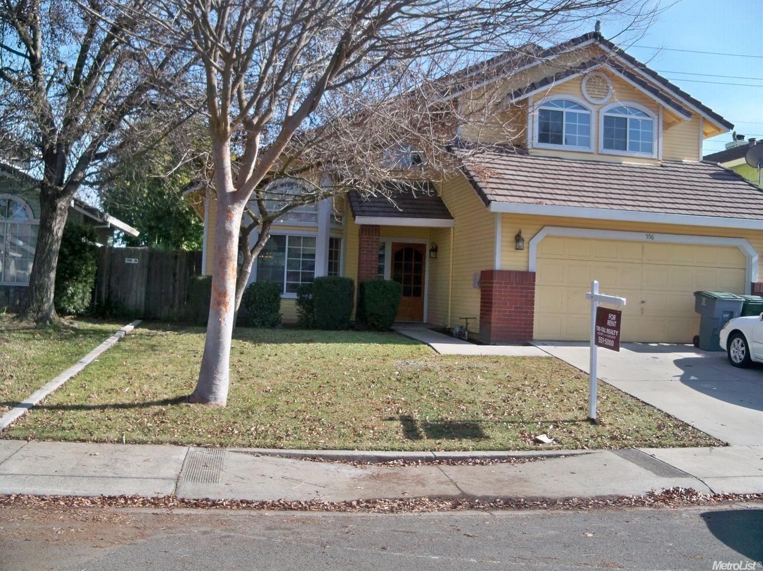556 Codington Way, Modesto, CA 95357 photo 1