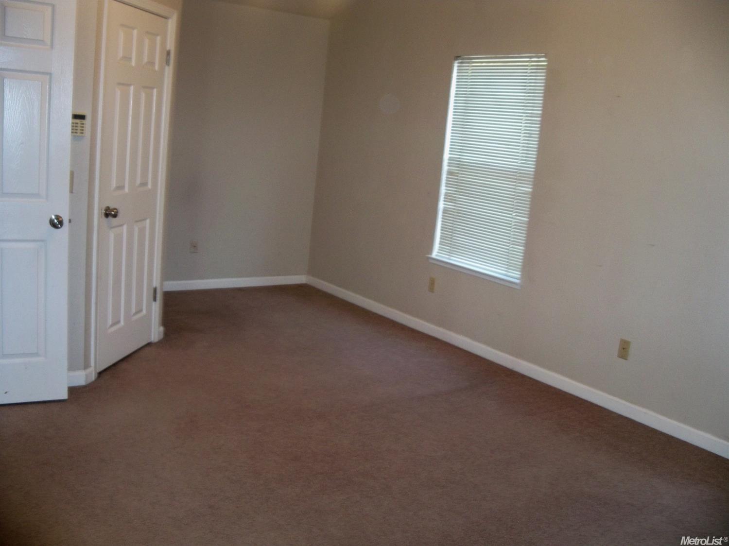 556 Codington Way, Modesto, CA 95357 photo 8