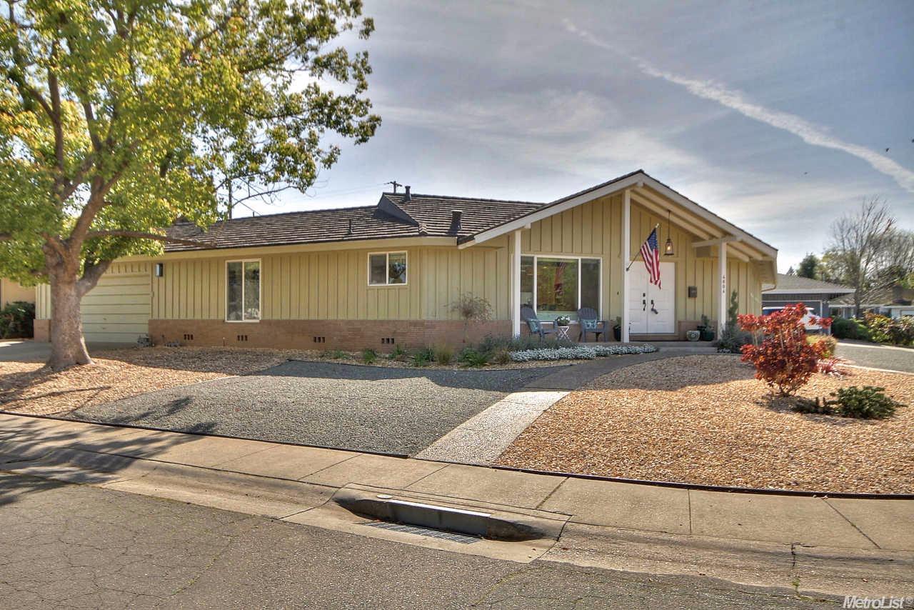 4806 Cameron Ranch Dr, Carmichael, CA 95608 photo 1