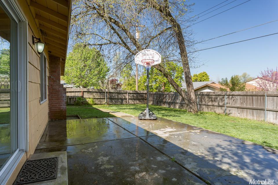 6443 Madison Ave, Carmichael, CA 95608 photo 21