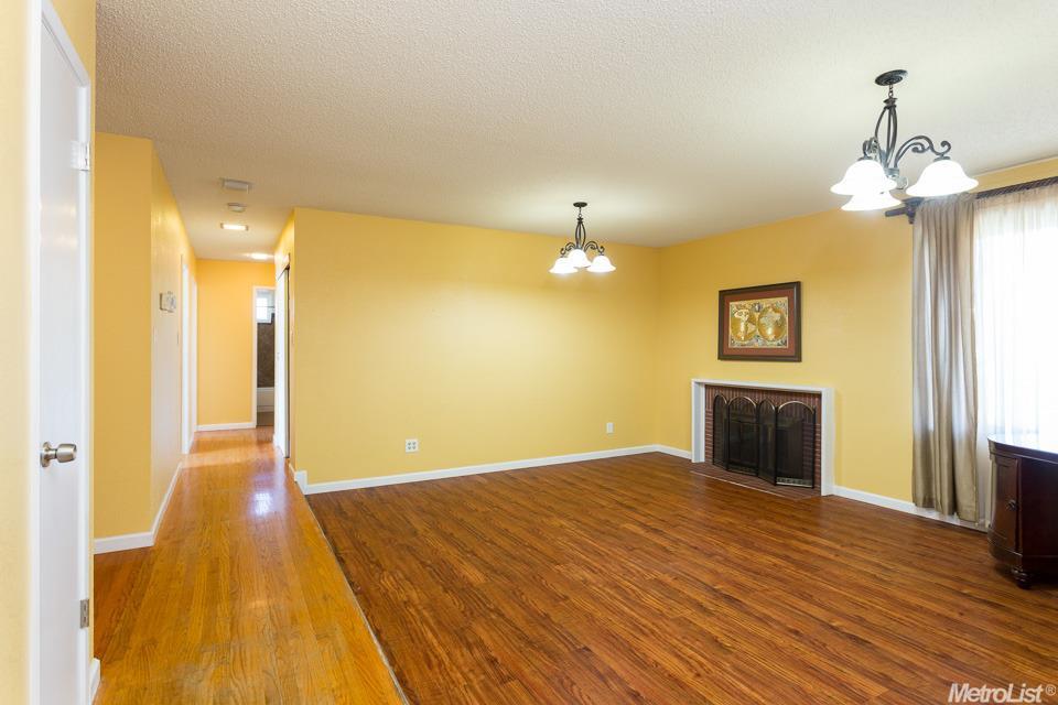6443 Madison Ave, Carmichael, CA 95608 photo 4