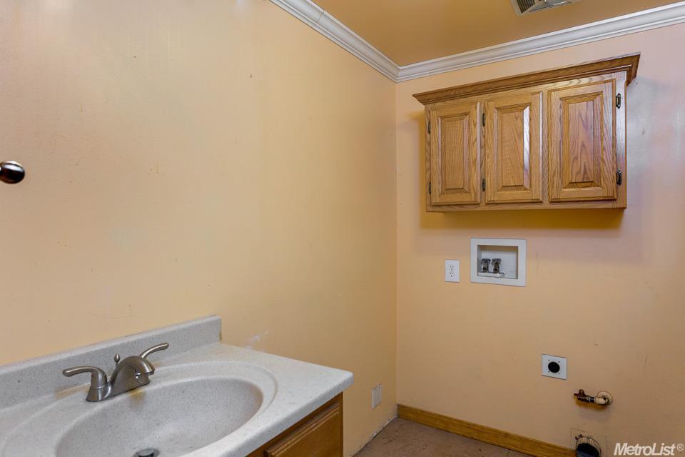6443 Madison Ave, Carmichael, CA 95608 photo 12