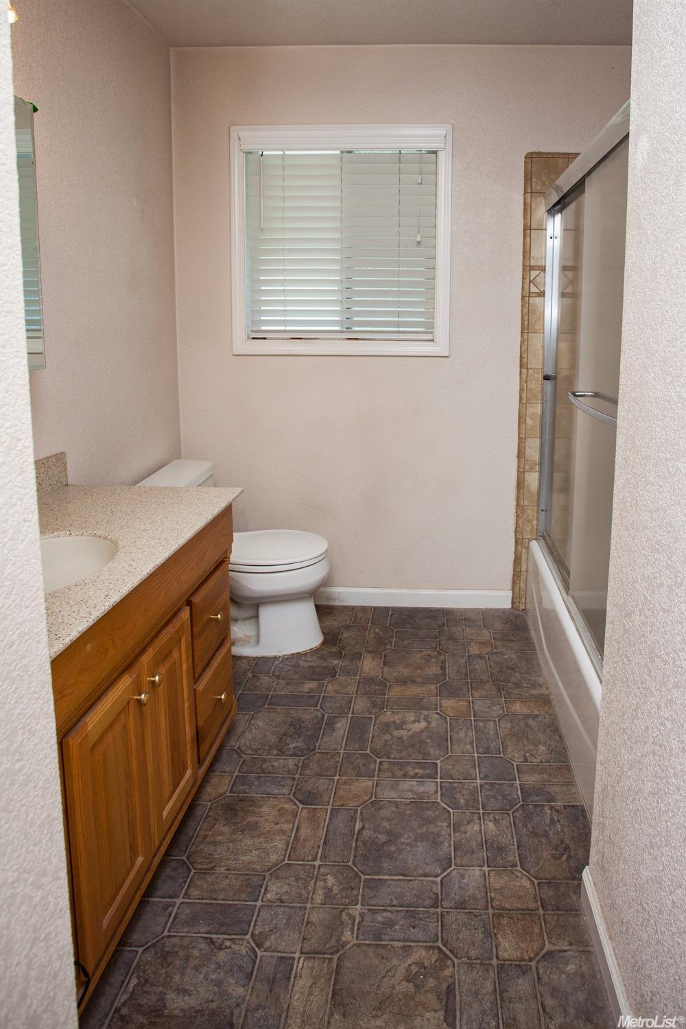 508 Broderick Ave, Modesto, CA 95350 photo 11