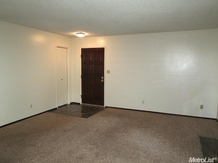 3701 Colonial Dr #94, Modesto, CA 95356 photo 2