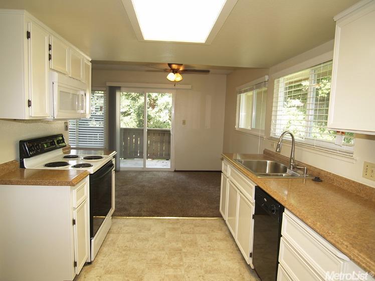 3701 Colonial Dr #94, Modesto, CA 95356 photo 7
