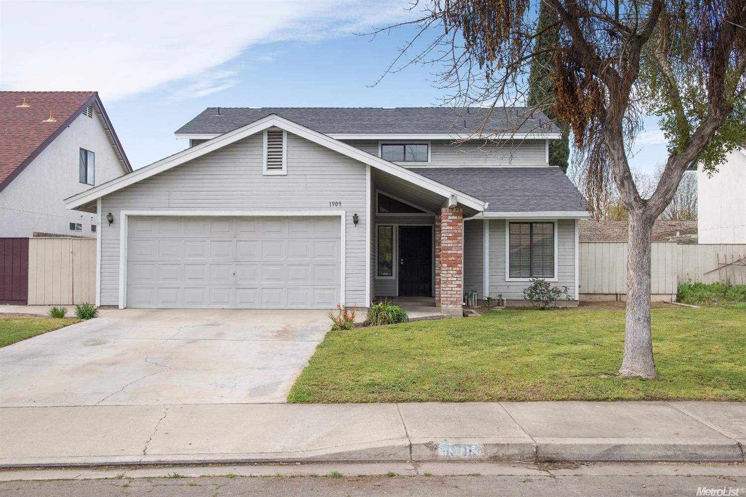 1909 Walnut Tree Dr, Modesto, CA 95355 photo 1