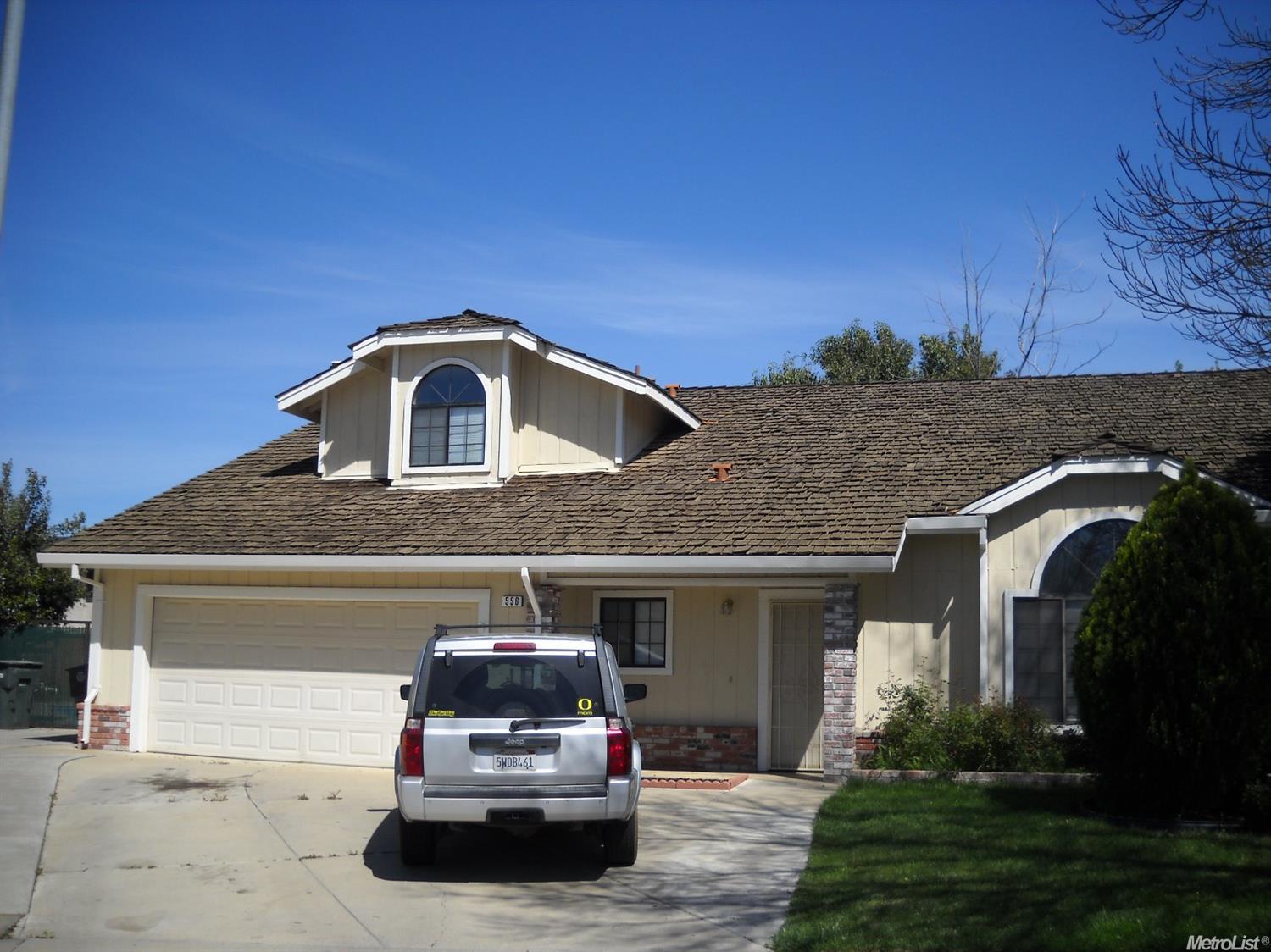 556 Canyon Ct, Patterson, CA 95363 photo 1