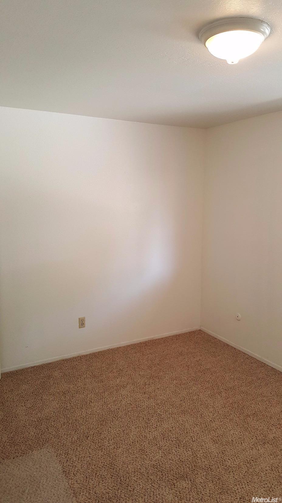 825 Snead Dr, Modesto, CA 95351 photo 13