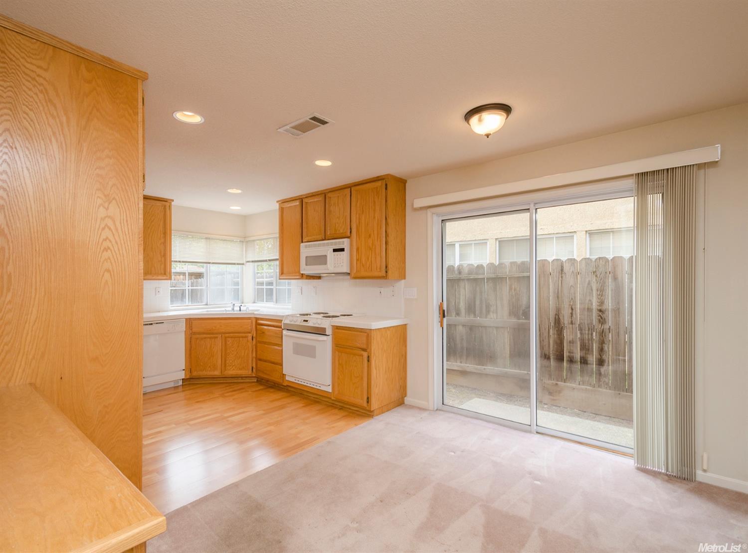 6004 Amir Ln, Carmichael, CA 95608 photo 8