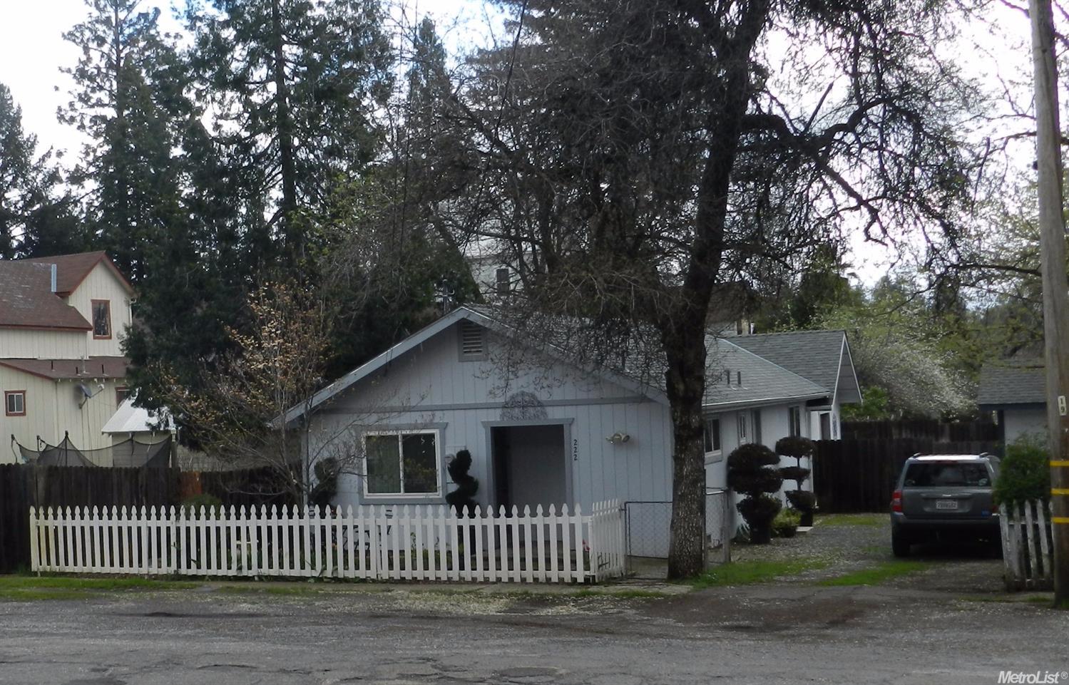 222 Culver St, Colfax, CA 95713 photo 1